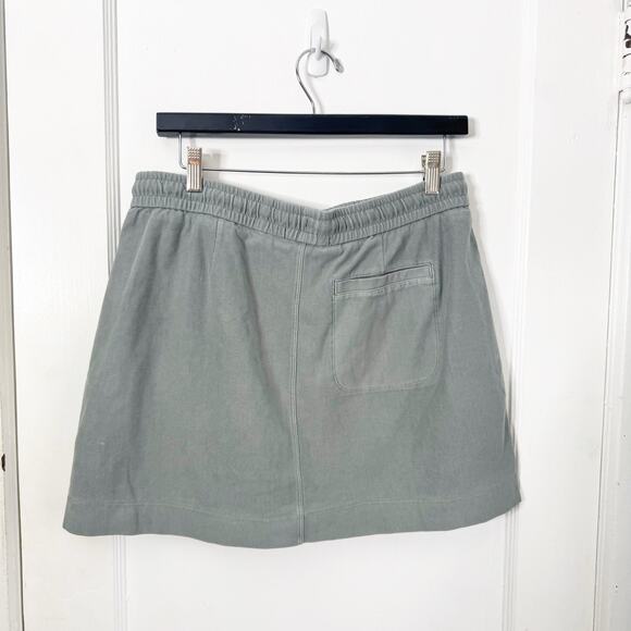 Athleta Farallon Mid Rise Skirt Semi Fitted Fern Green Activewear Hiking Size 10 - Picture 9 of 11